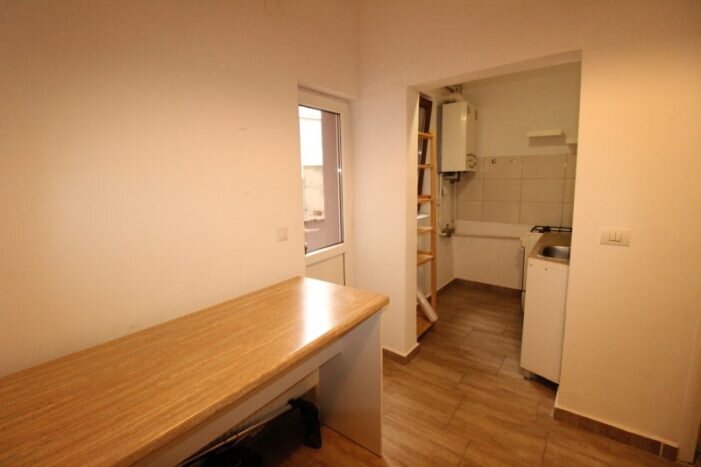 Victoriei, Ion Mihalache inchiriere apartament 3 camere, in vila